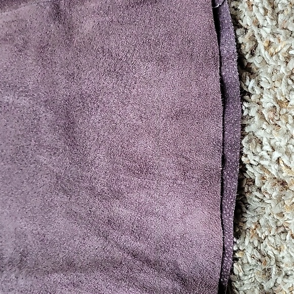 Daisy Fuentes Moda Suede Leather Skirt - Picture 4 of 9